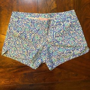 Lilly Pulitzer Adie Shorts in Chasing Tail Blue, size 2